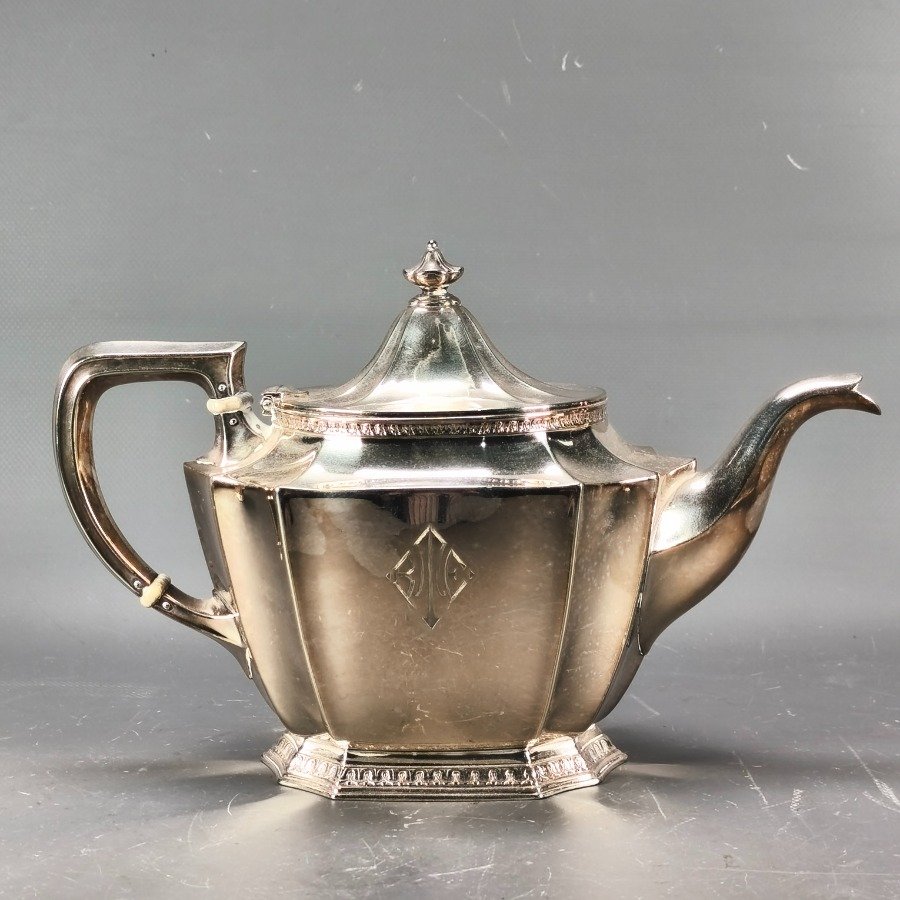 Servicios de té y plataformas metálicas en excelente condición - imagen 12