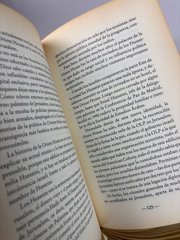 Colección de libros sobre narrativa, viajes y historia - imagen 9