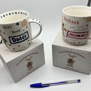 Set de 2 Tazas "Best Daddy" y "Bestest Mummy" Marca Británica - imagen 2