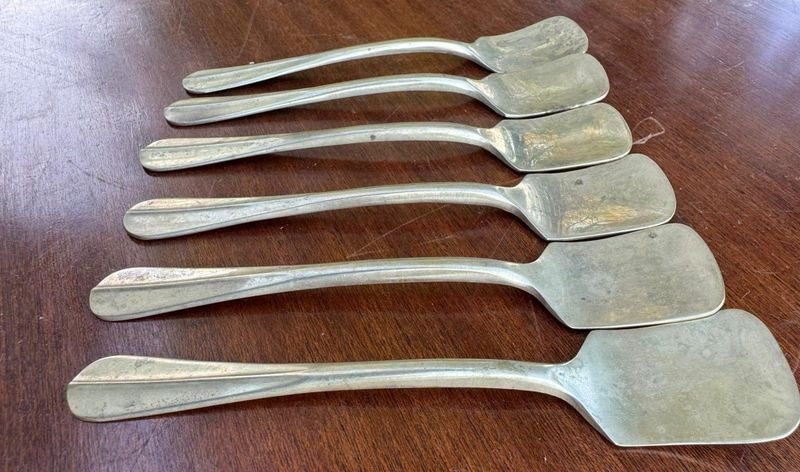 6 Cucharas de Postre Antiguas de Alpaca Dorada
