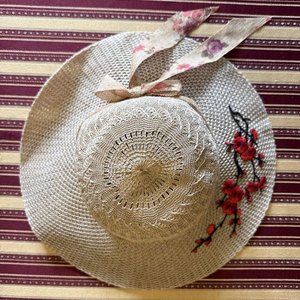 Lote de Bolsos y Sombrero de Ala Ancha Artesanal - imagen 8