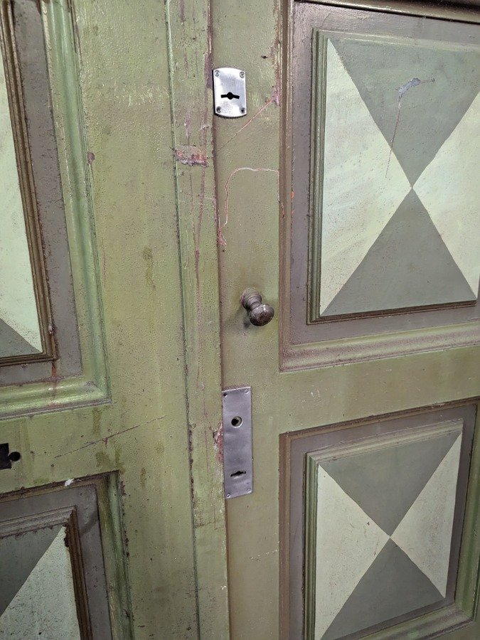 Puerta antigua de hierro y chapa gruesa - imagen 3