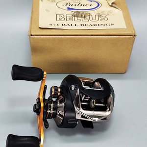 Reel de Pesca Bellus Partner 4+1 Rulemanes con Caja y Accesorios - imagen 1
