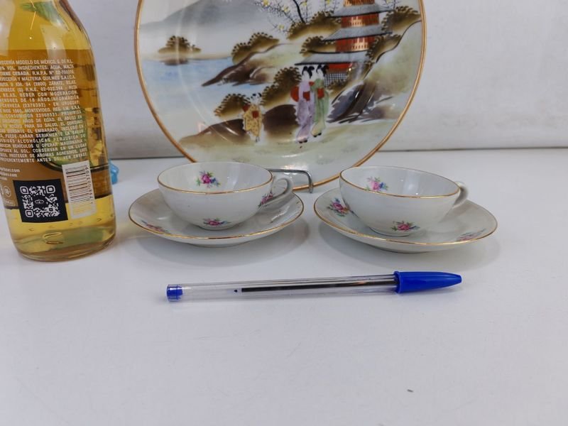 Adornos y Vajilla de Porcelana con Diseños Artísticos - imagen 5