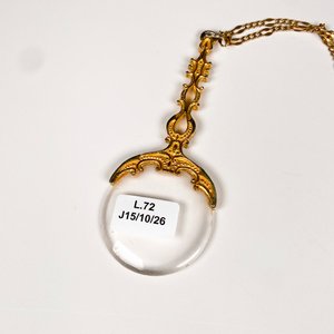 Lupa Antigua con Cadena Enchapada y Mango Metálico - imagen 3