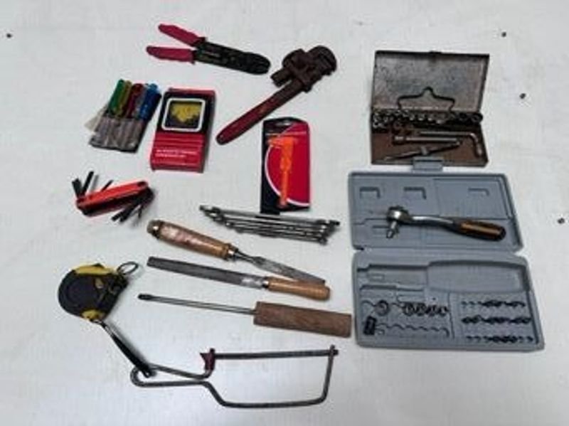 Lote anterior: Colección de herramientas en buen estado