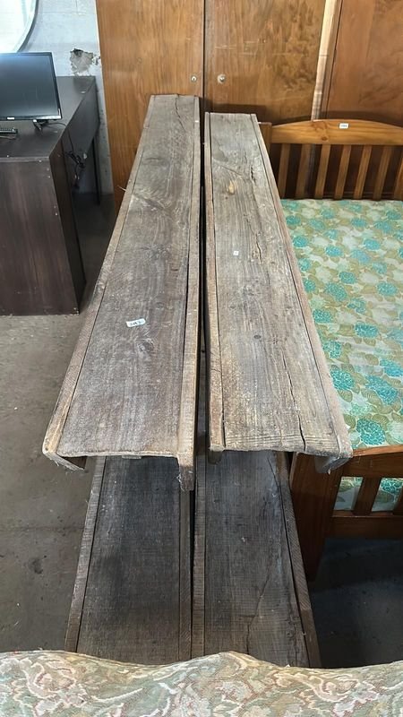 Lote anterior: Bancos de madera dura para exterior