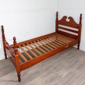 Cama Antigua de Una Plaza en Madera Maciza - imagen 1