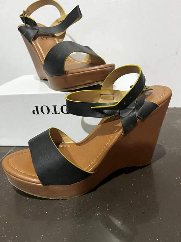 Item 873847 - Image 1