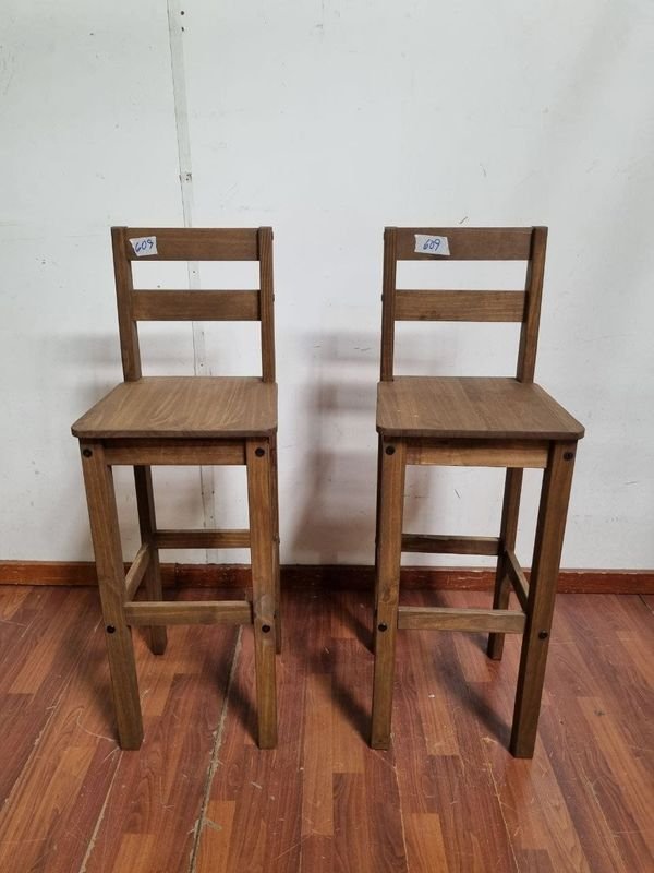 Banquetas Altas de Madera con Respaldo (Set de 2)