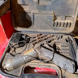 Lote de Herramientas: Atornillador Eléctrico, Pistola Neumática y 2 Lijadoras - imagen 3