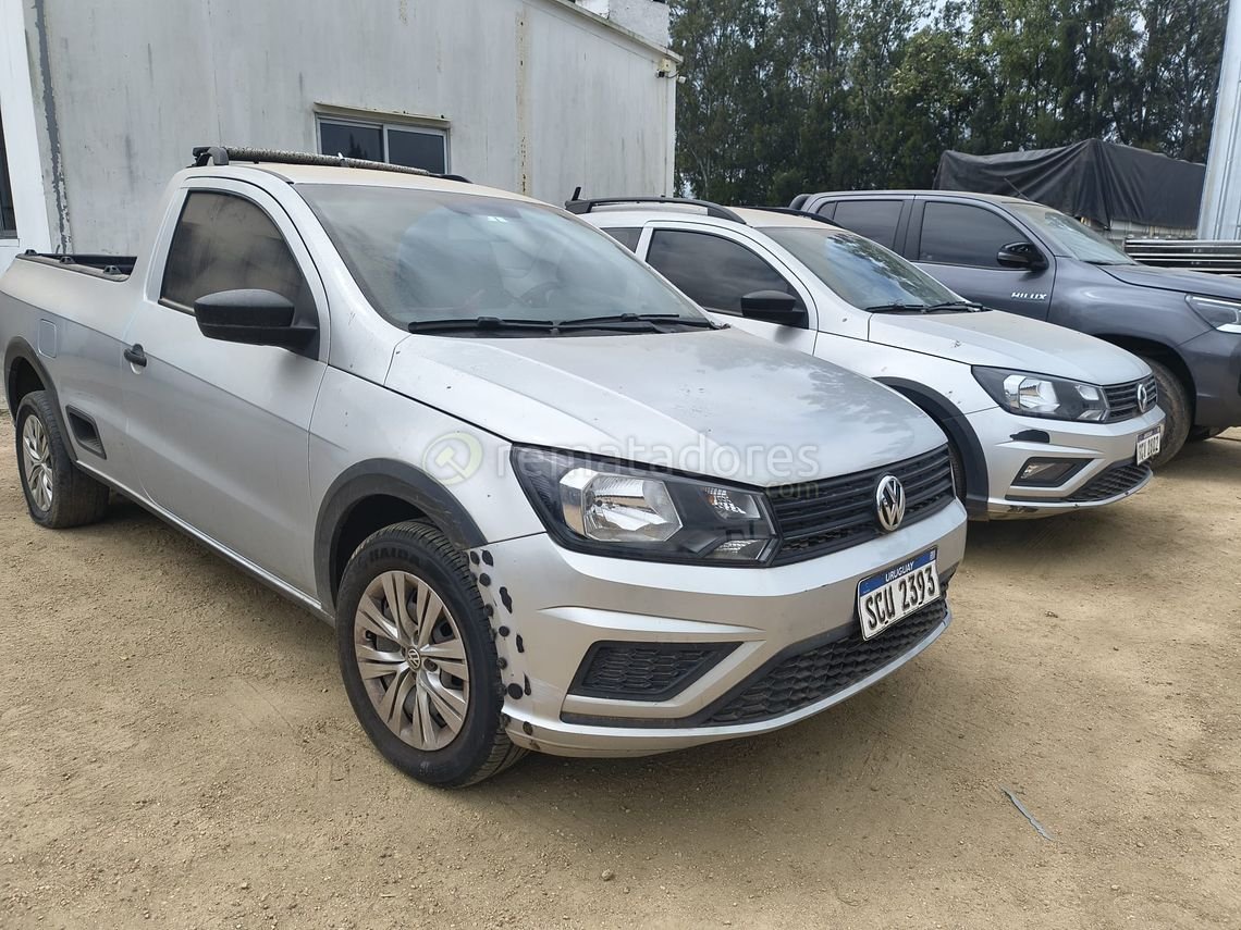 Volkswagen Saveiro y Toyota Hilux