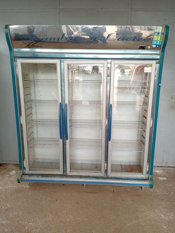 Heladera Comercial Azul 3 Puertas - Funcionando