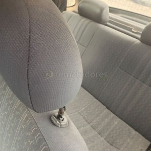 Chevrolet Corsa Sedan Verde - Venta de Vehículo Usado - imagen 4