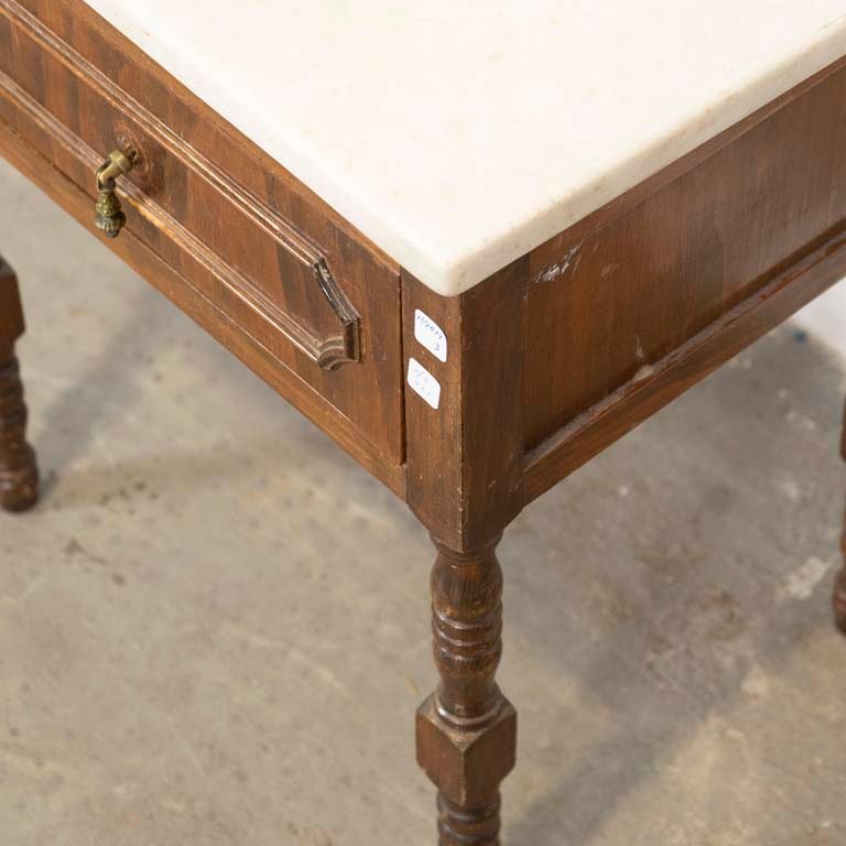 Item 2101850 - Image 1