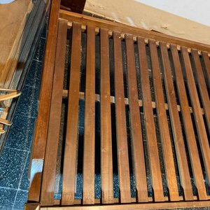 Cama de Una Plaza de Madera con Parrilla - imagen 3