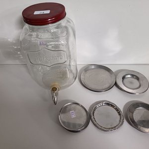 Lote siguiente: Dispensador de Vidrio Yorkshire con Canilla y Posavasos Metálicos