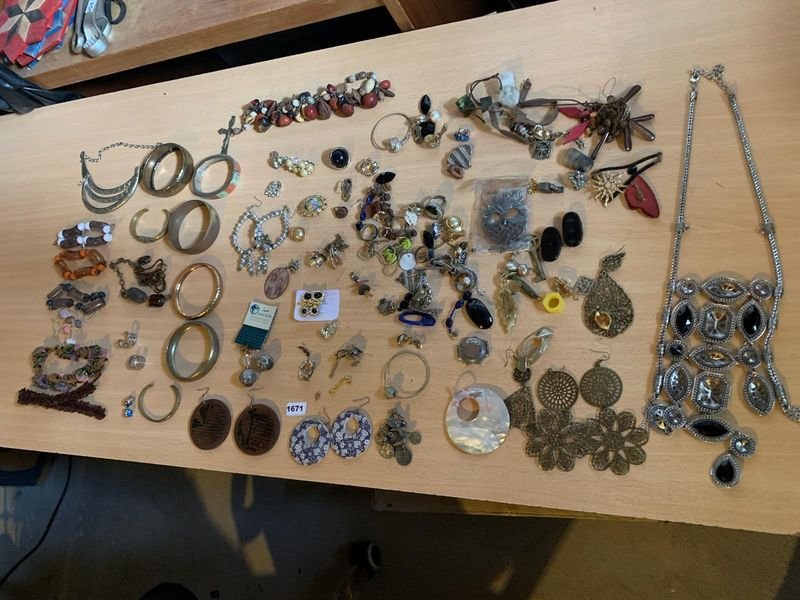 Item 894831 - Image 0