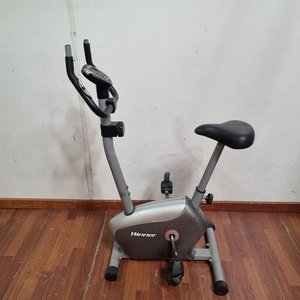 Lote anterior: Bicicleta fija de ejercicio Winner con marcador digital
