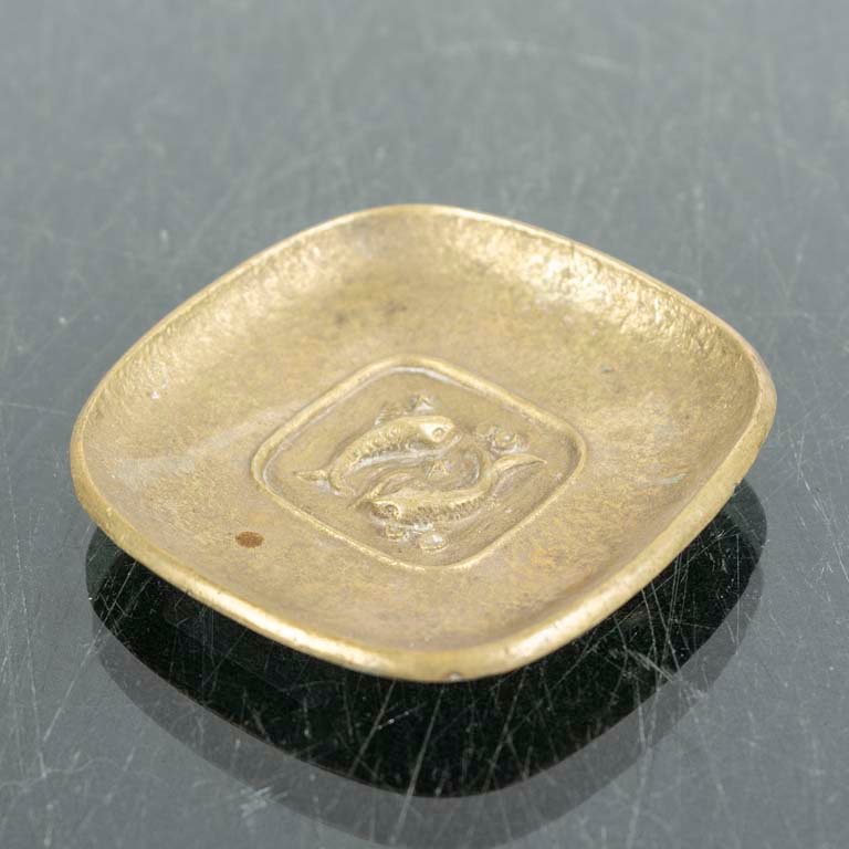 Cenicero de Bronce con Figura de Peces