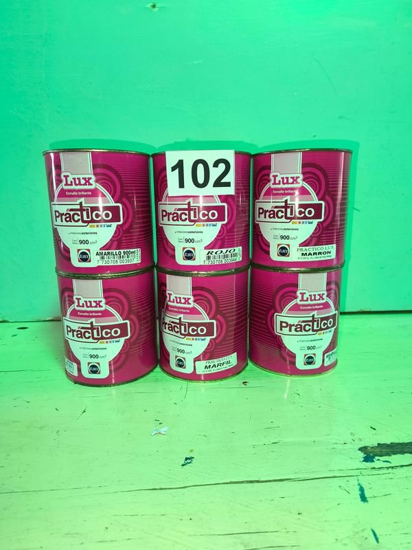 Lote anterior: Latas de esmalte brilhante 900ml - 6 unidades