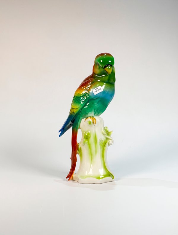 Figura de Losa Alemana: Loro Multicolor con Cascadura - imagen 1