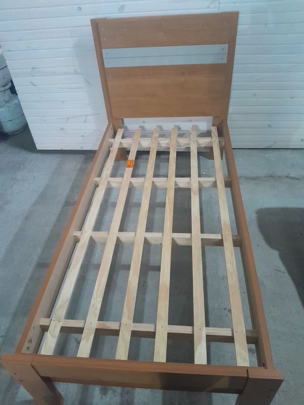 Cama de 1 Plaza Moderna Desarmable