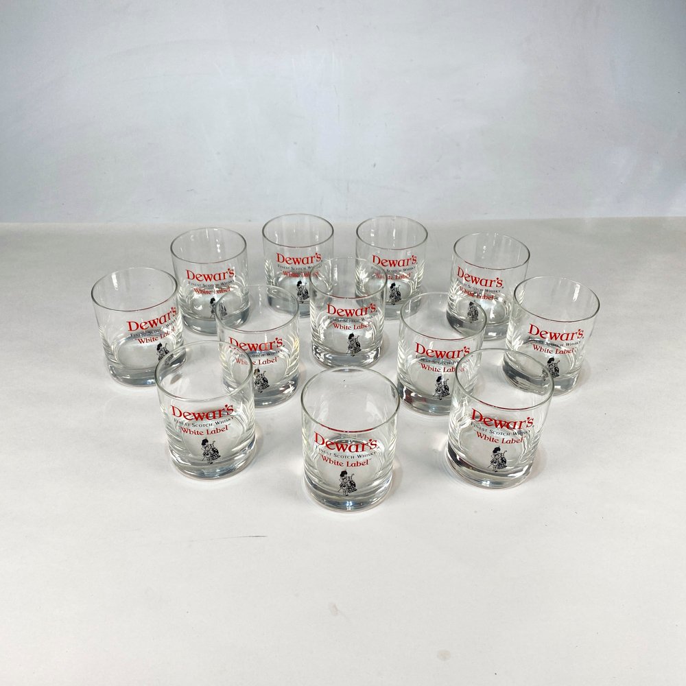 Lote anterior: Doce vasos de whisky monograma DEWARS