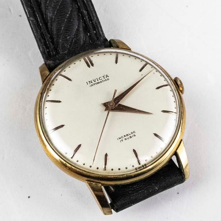 Lote anterior: Reloj Invicta automático con malla de cuero