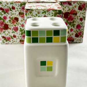 Diez Portacepillos de Cerámica con Diseño Floral y Cuadros Verdes - imagen 3