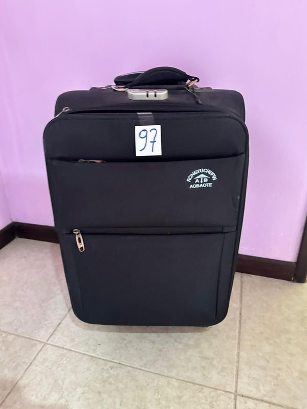 VALIJA DE VIAJE CON RUELAS - imagen 2