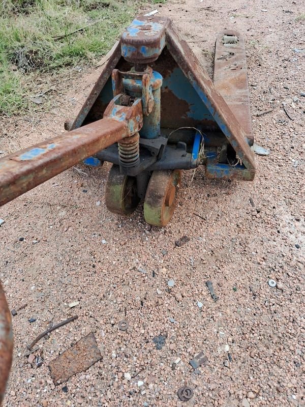 Item 896334 - Image 3