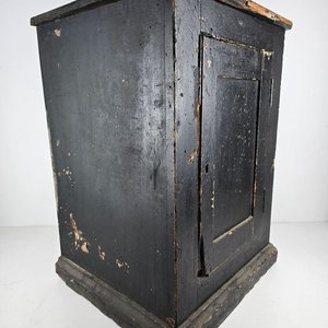 Mueble Antiguo de Pino Blanco Pintado Negro - imagen 5