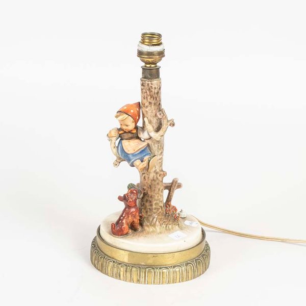Lámpara Goebel con Base de Bronce y Figura Infantil - imagen 1