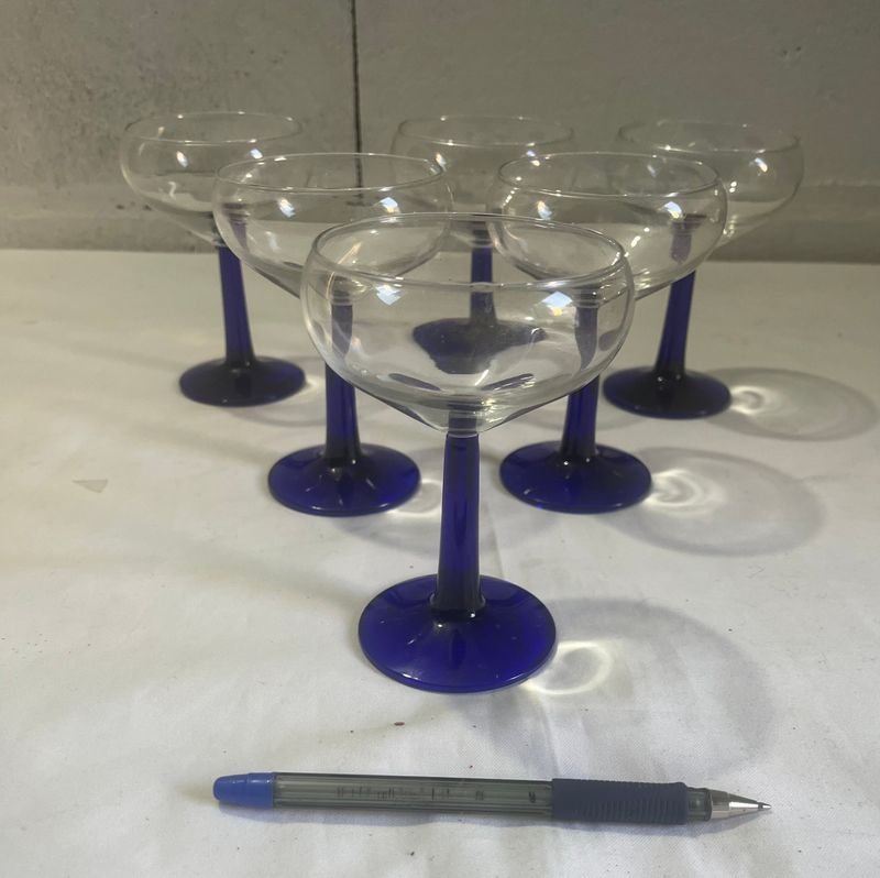 Juegos de copas de vidrio azul - imagen 4