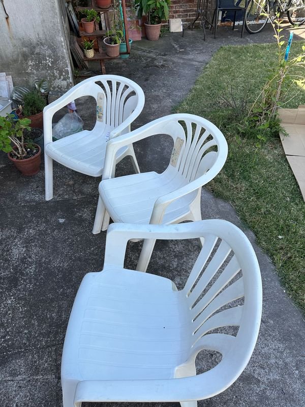 Sillas de plástico para venta en buen estado - imagen 7