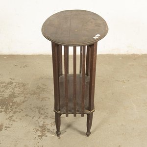 Mesa Oval de Sala con Estante - Madera Oscura - imagen 3