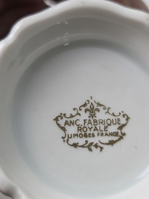 Piezas de porcelana fina y decorativa - imagen 5
