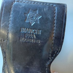 Canana de Cuero Negro Bianchi para Pistola Ruger P85 - imagen 3
