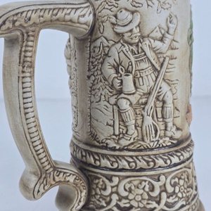 Jarra de Cerveza Antigua con Escenas Bávaras y Escudo de Múnich - imagen 4