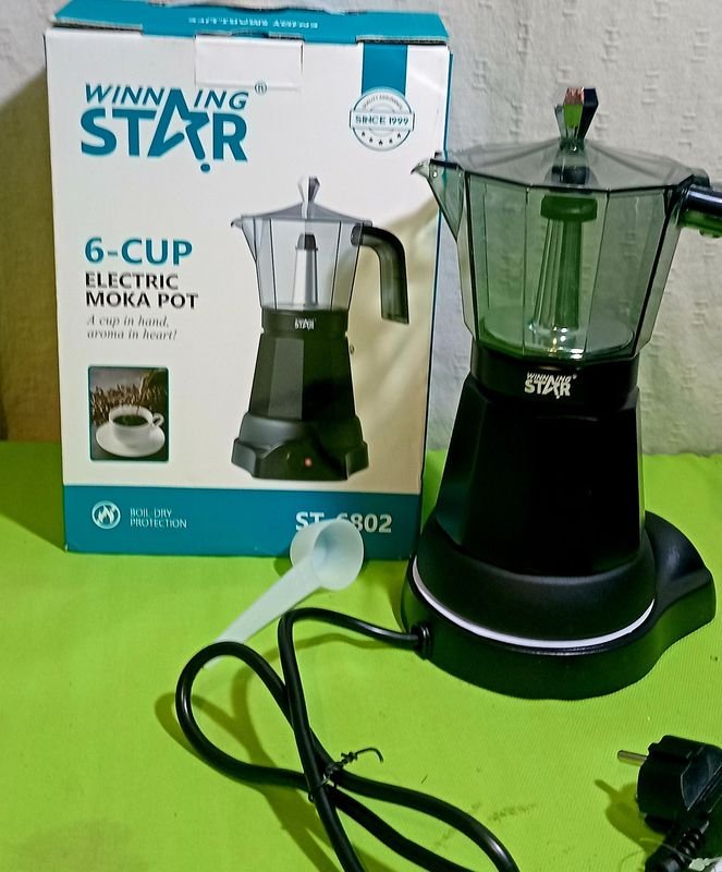 Cafetera Eléctrica Winning Star Estilo Italiana 6 Tazas