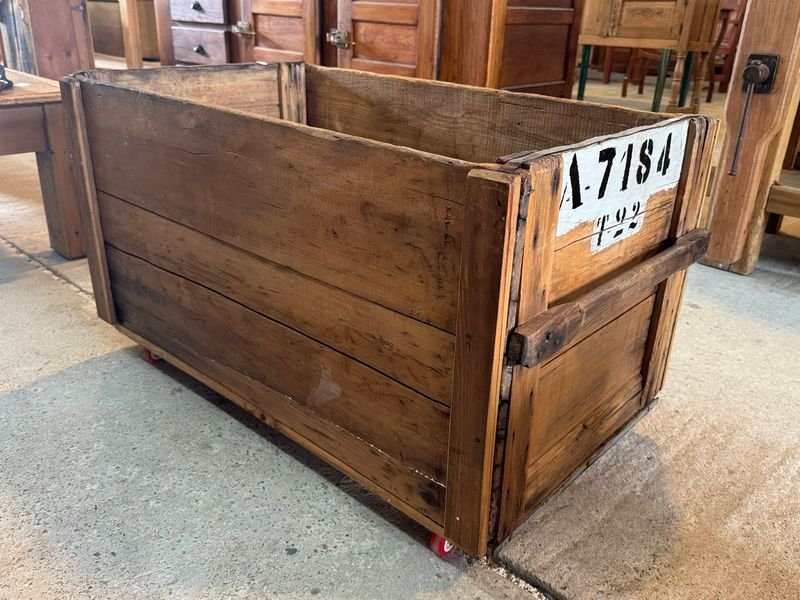 Caja de madera con ruedas, excelente estado - imagen 4