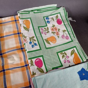 Tres Manteles de Cocina con Diseños Variados - imagen 5