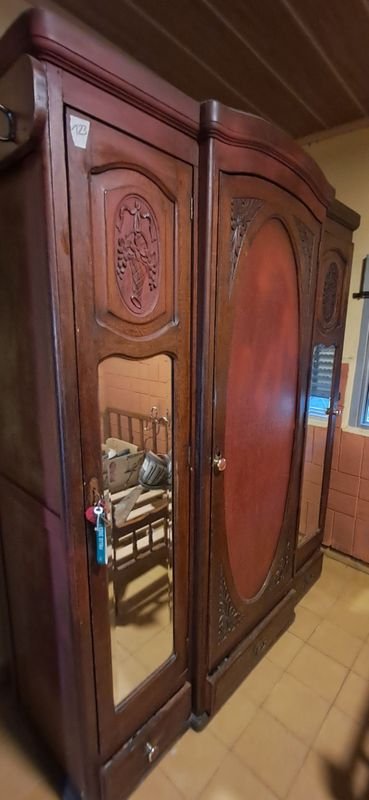 Item 889913 - Image 1