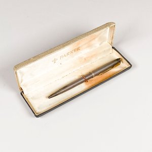 Lapicera Birome Parker de Plata con Estuche - imagen 2
