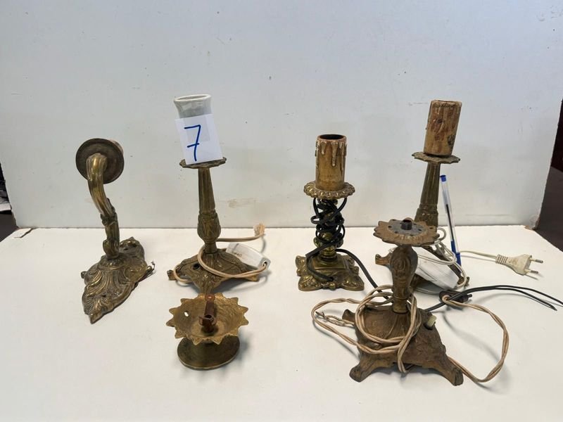 Candelabros de Bronce Ornados - imagen 1