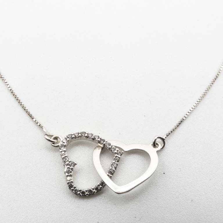 Gargantilla de Plata con Corazones Entrelazados y Circones