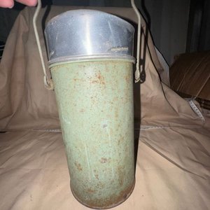 Antiguo Termo Militar Portátil Segunda Guerra Mundial, Verde Metálico - imagen 3