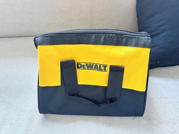 Bolso DEWALT nuevo a estrenar (UNA UNIDAD)