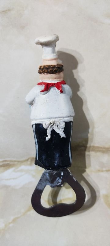 Figurita de Cocinero con Destapador - imagen 3